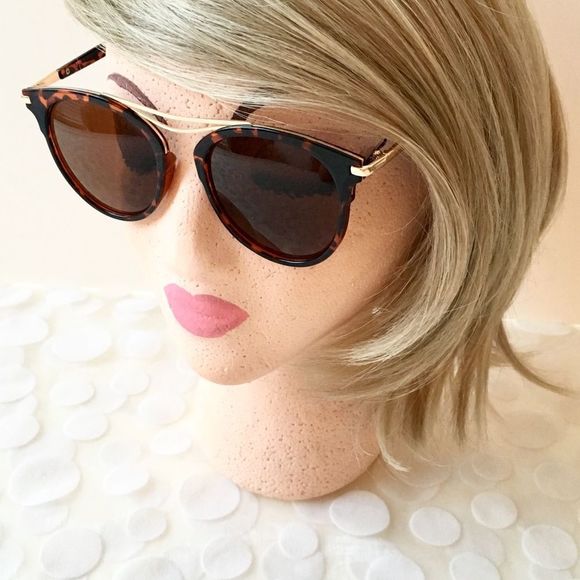 Chic Retro Tortoise Shell Print & Gold Sunglasses - Picture 1 of 7